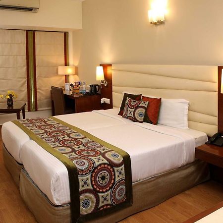 Hotel Ahuja Residency Sunder Nagar Neu-Delhi Exterior foto
