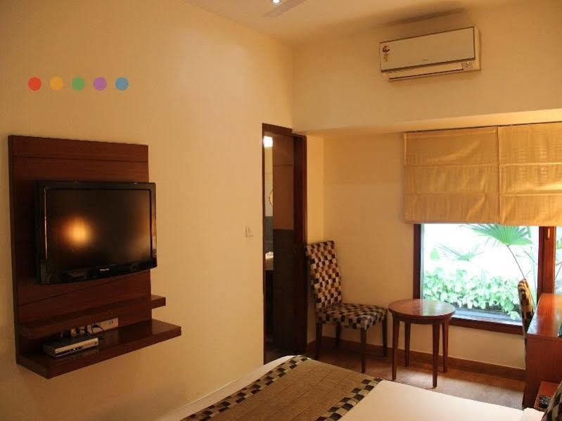 Hotel Ahuja Residency Sunder Nagar Neu-Delhi Exterior foto