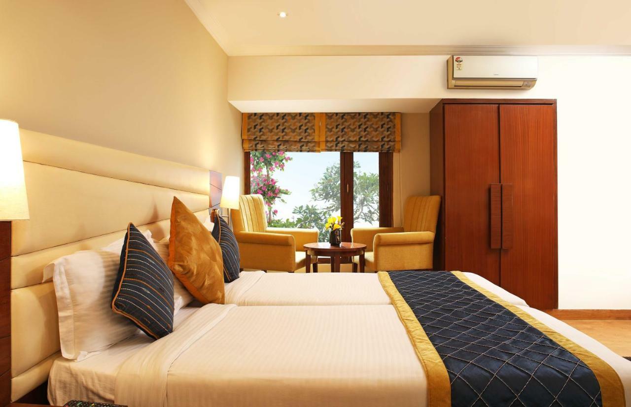 Hotel Ahuja Residency Sunder Nagar Neu-Delhi Exterior foto