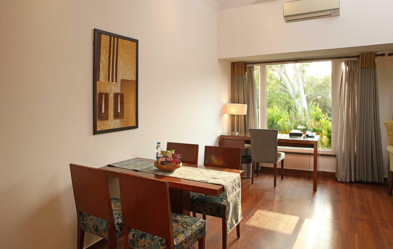 Hotel Ahuja Residency Sunder Nagar Neu-Delhi Exterior foto