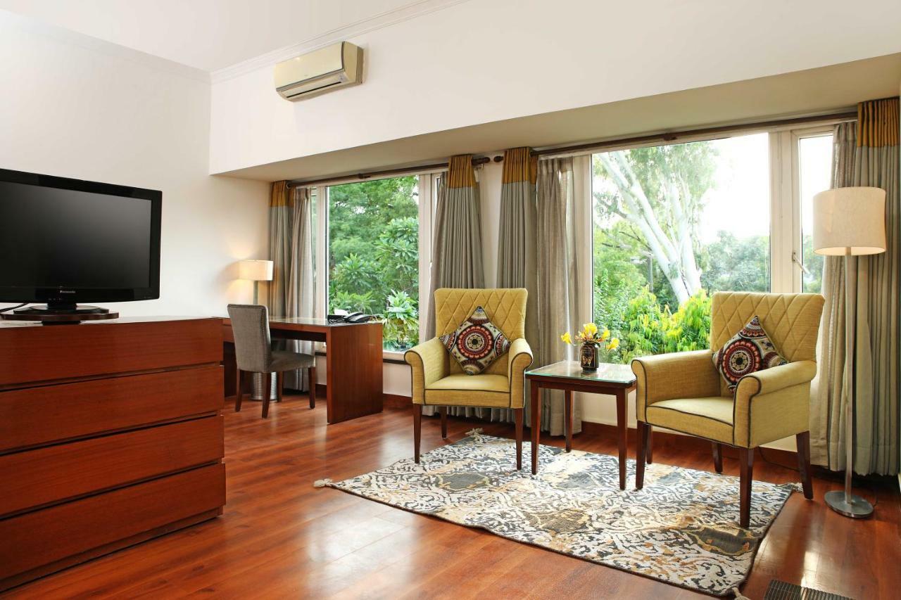 Hotel Ahuja Residency Sunder Nagar Neu-Delhi Exterior foto