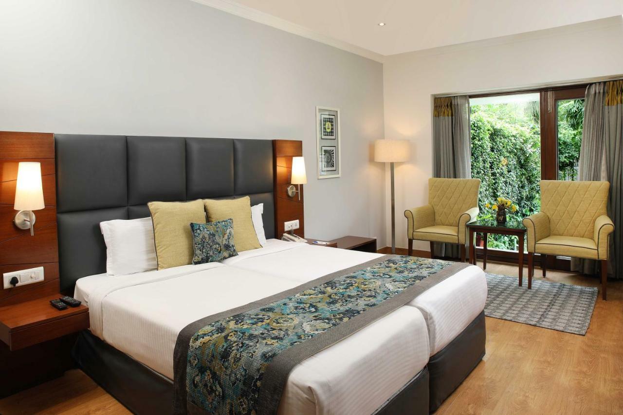 Hotel Ahuja Residency Sunder Nagar Neu-Delhi Exterior foto