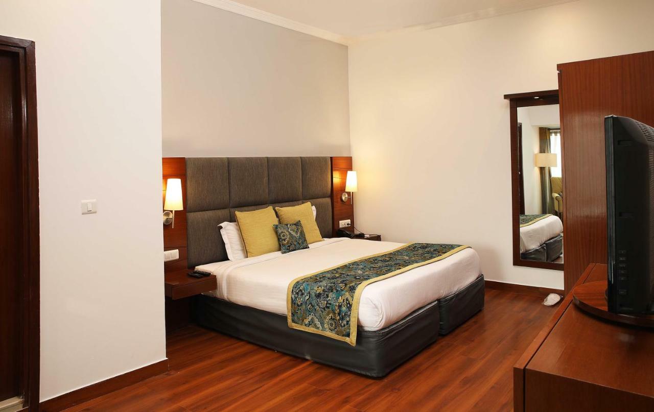 Hotel Ahuja Residency Sunder Nagar Neu-Delhi Exterior foto