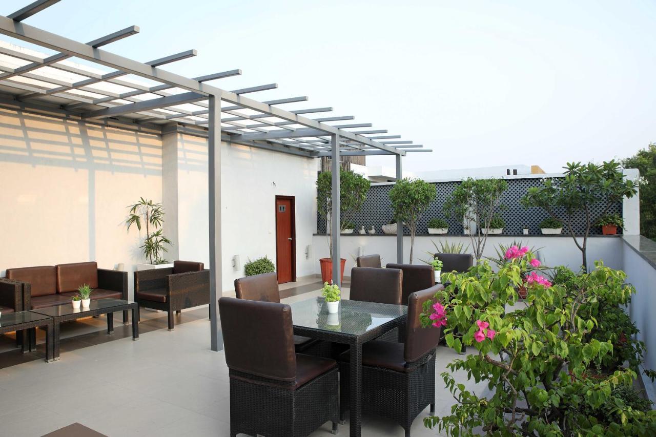 Hotel Ahuja Residency Sunder Nagar Neu-Delhi Exterior foto